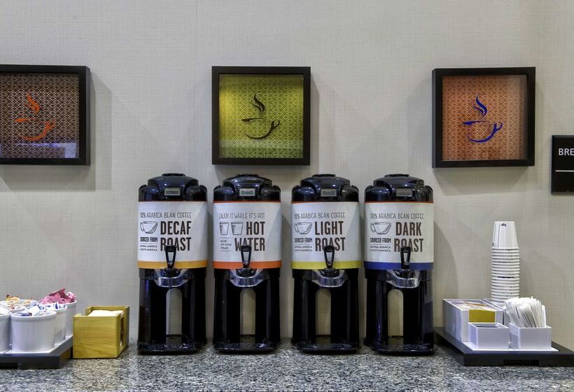 فندق Hampton Inn & Suites Jackson