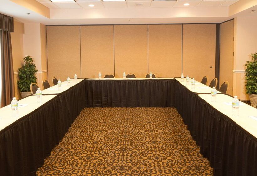 فندق Hampton Inn Suites Jacksonville Airport