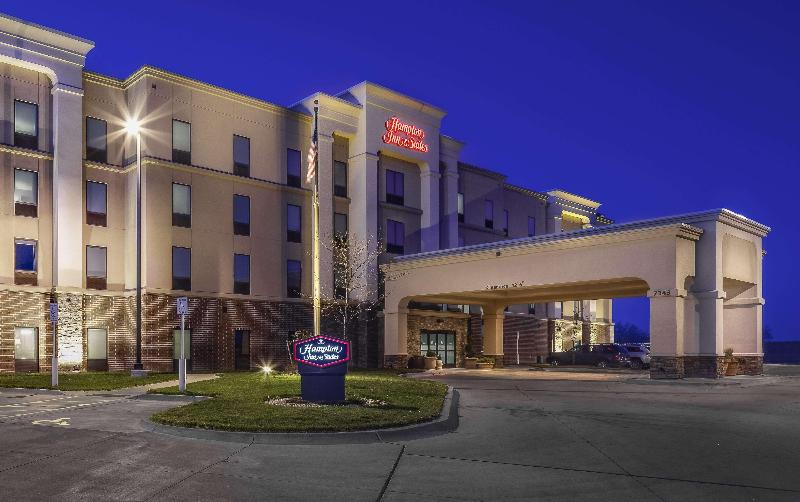 Отель Hampton Inn & Suites Lincoln Northeast I 80