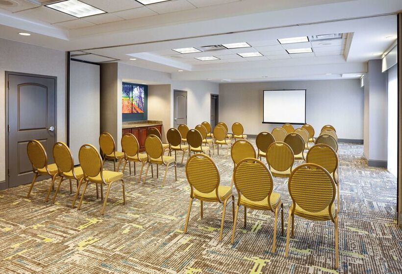 ホテル Hampton Inn & Suites Mobile I 65@ Airport Blvd