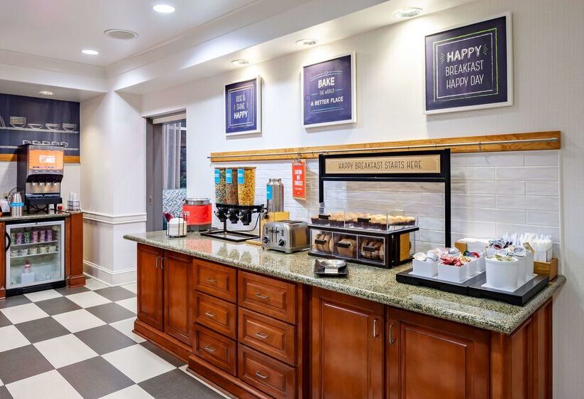 هتل Hampton Inn & Suites Mobile I 65@ Airport Blvd