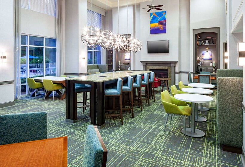 هتل Hampton Inn & Suites Mobile I 65@ Airport Blvd