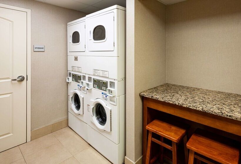 ホテル Hampton Inn & Suites Mobile I 65@ Airport Blvd