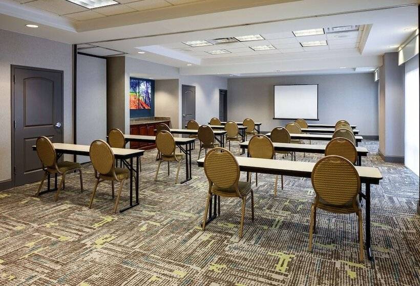 ホテル Hampton Inn & Suites Mobile I 65@ Airport Blvd