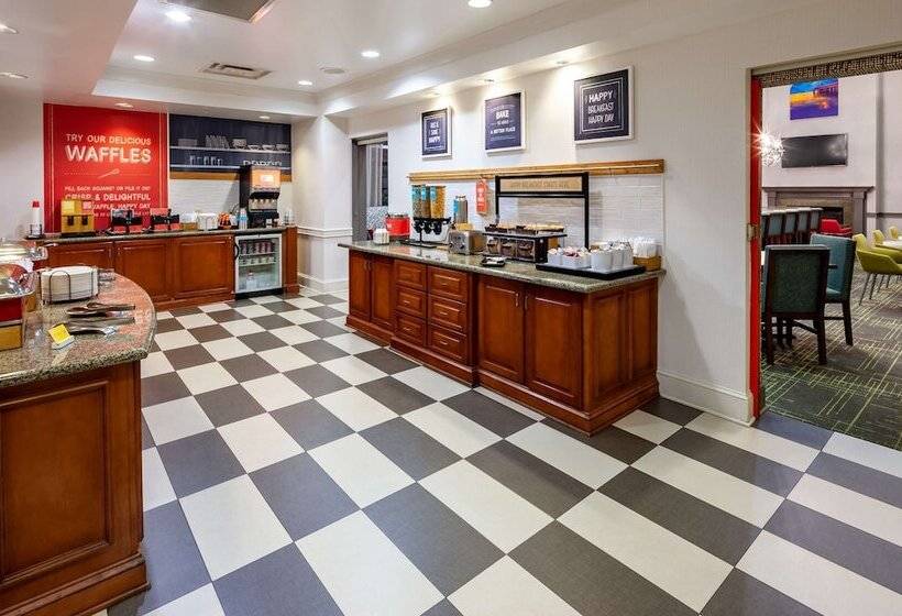 ホテル Hampton Inn & Suites Mobile I 65@ Airport Blvd