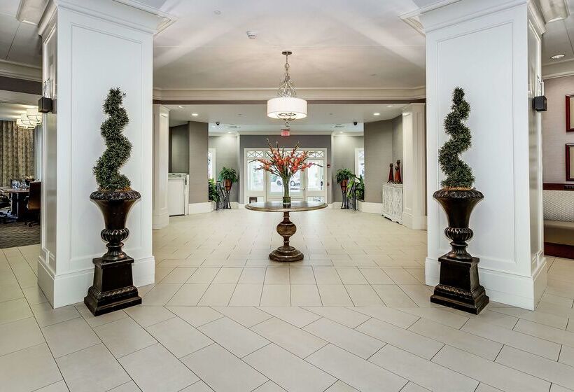 ホテル Hampton Inn & Suites Mobile  Downtown Historic District