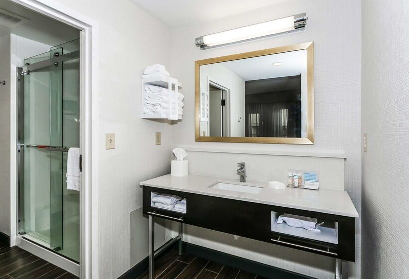 ホテル Hampton Inn & Suites Mobile  Downtown Historic District