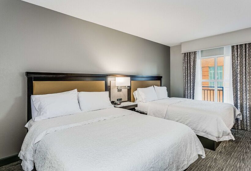 ホテル Hampton Inn & Suites Mobile  Downtown Historic District