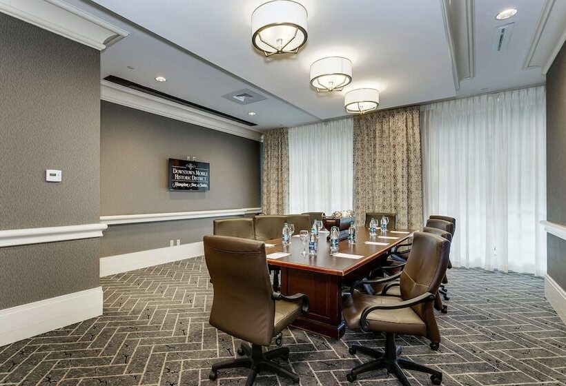 ホテル Hampton Inn & Suites Mobile  Downtown Historic District