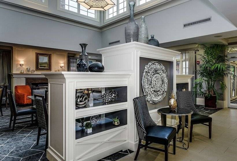 هتل Hampton Inn & Suites Mobile  Downtown Historic District