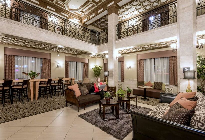 هتل Hampton Inn & Suites Montgomery Downtown