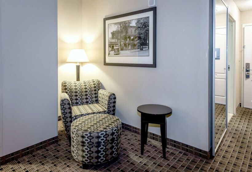 هتل Hampton Inn & Suites Montgomery Downtown