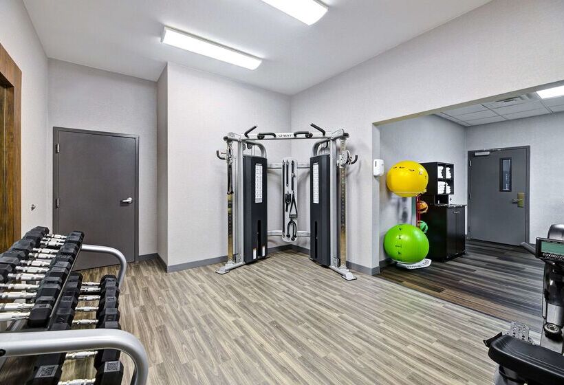 فندق Hampton Inn & Suites Nacogdoches