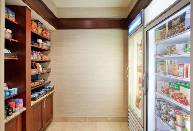 Отель Hampton Inn & Suites Omaha Southwest La Vista