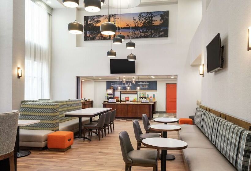 فندق Hampton Inn And Suites Pine Bluff