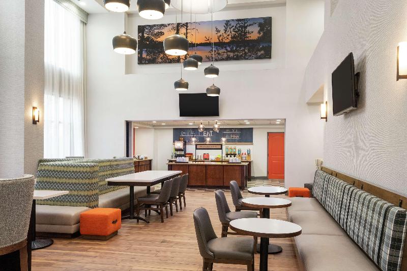 فندق Hampton Inn And Suites Pine Bluff