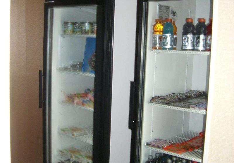 فندق Hampton Inn & Suites Pueblo/north