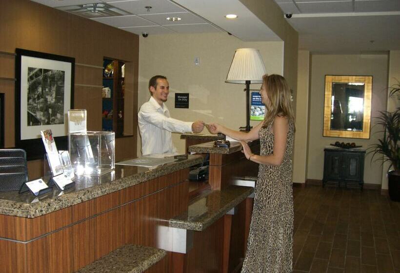 فندق Hampton Inn & Suites Pueblo/north