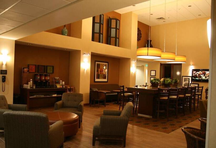 فندق Hampton Inn & Suites Pueblo/north