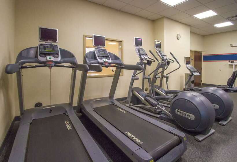 هتل Hampton Inn Greenville