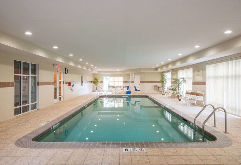 فندق Hampton Inn Kingston