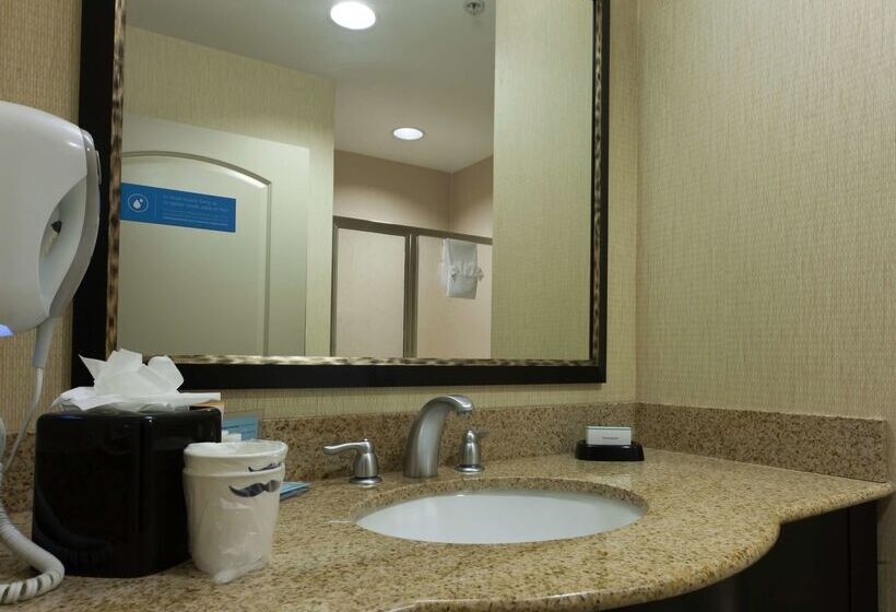 فندق Hampton Inn North Brunswick/new Brunswick