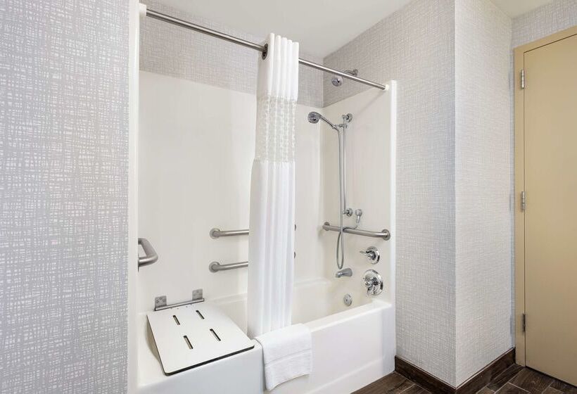 בית מלון כפרי Hampton Inn Omaha West Lakeside