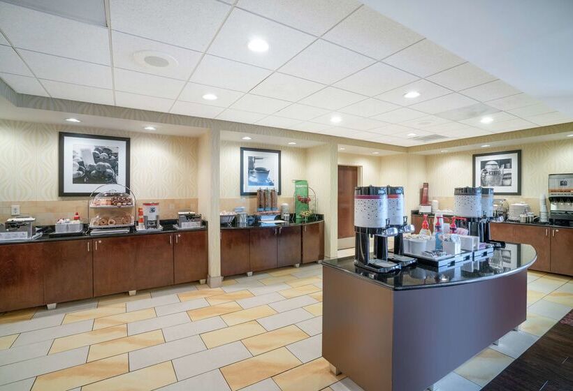 호텔 Hampton Inn Richmond  Airport