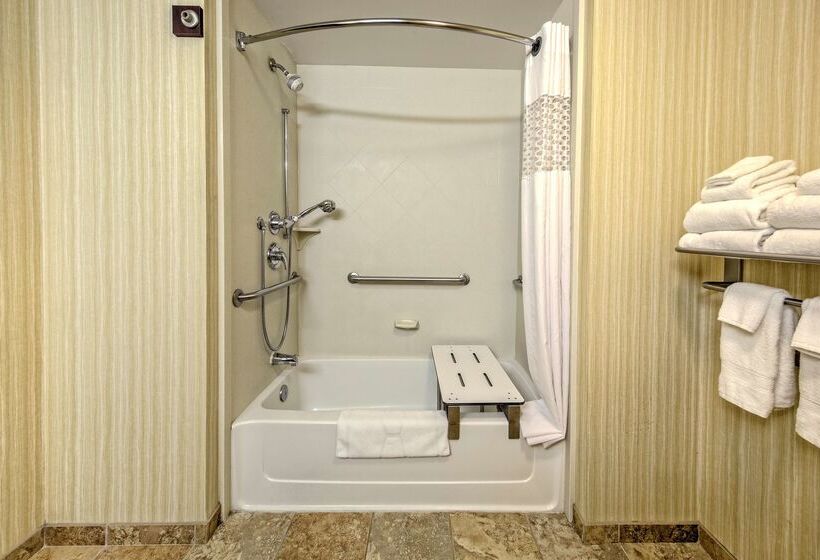 هتل Hampton Inn Rochesterirondequoit