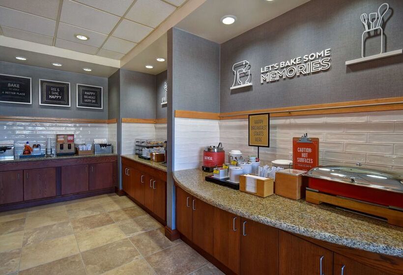 هتل Hampton Inn Rutland