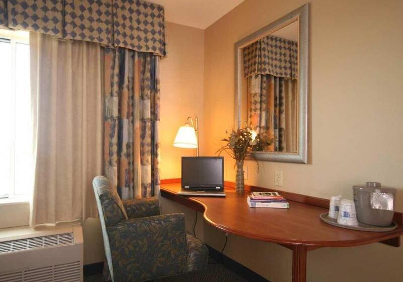 هتل Hampton Inn Rutland