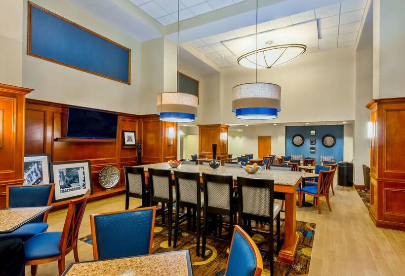فندق Hampton Inn & Suites Atlsix Flags