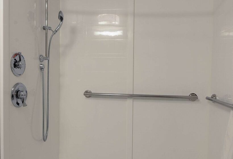 فندق Hampton Inn & Suites Atlsix Flags