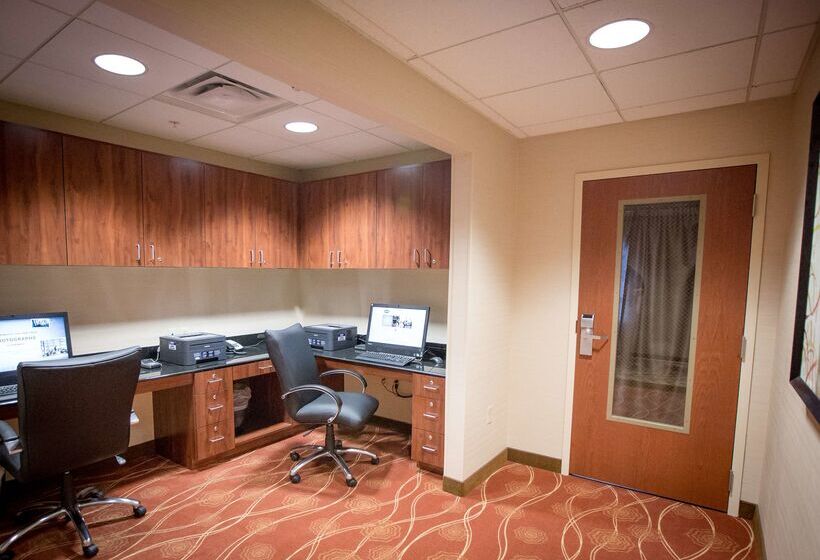 فندق Hampton Inn & Suites Blairsville