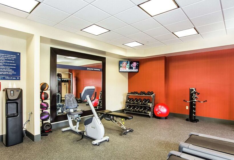 فندق Hampton Inn & Suites Blairsville