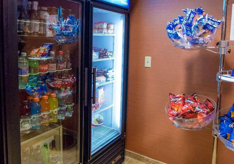 فندق Hampton Inn & Suites Blairsville