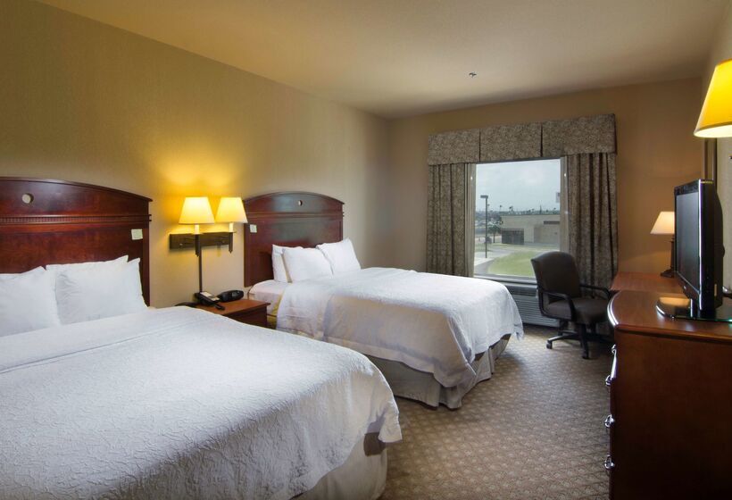 فندق Hampton Inn & Suites Brownsville