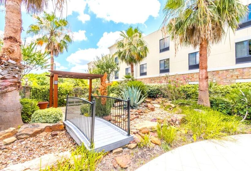 فندق Hampton Inn And Suites College Station