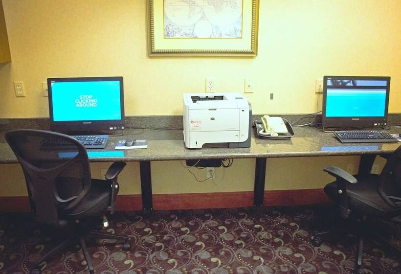 בית מלון כפרי Hampton Inn And Suites College Station