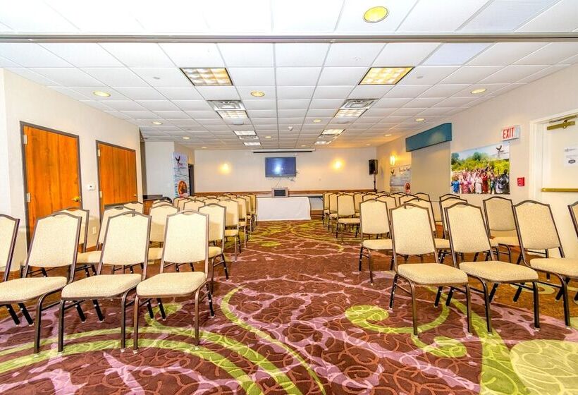 בית מלון כפרי Hampton Inn And Suites College Station