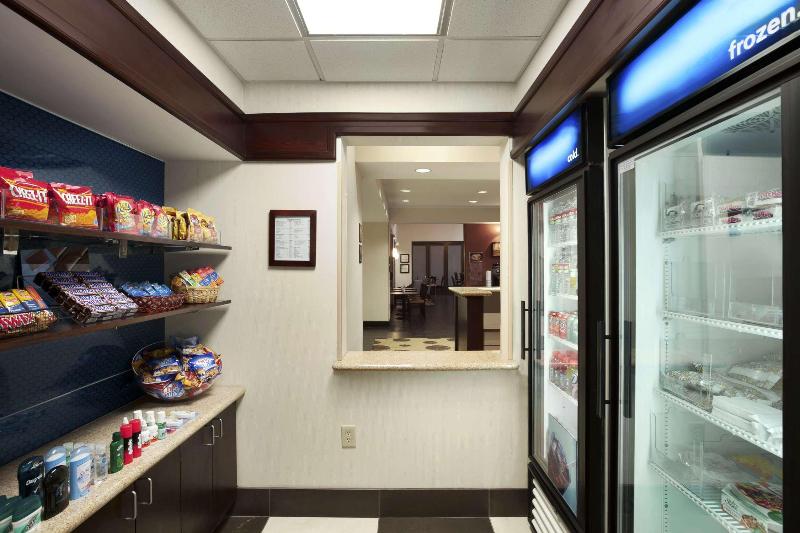 Отель Hampton Inn & Suites Conroe I45 North