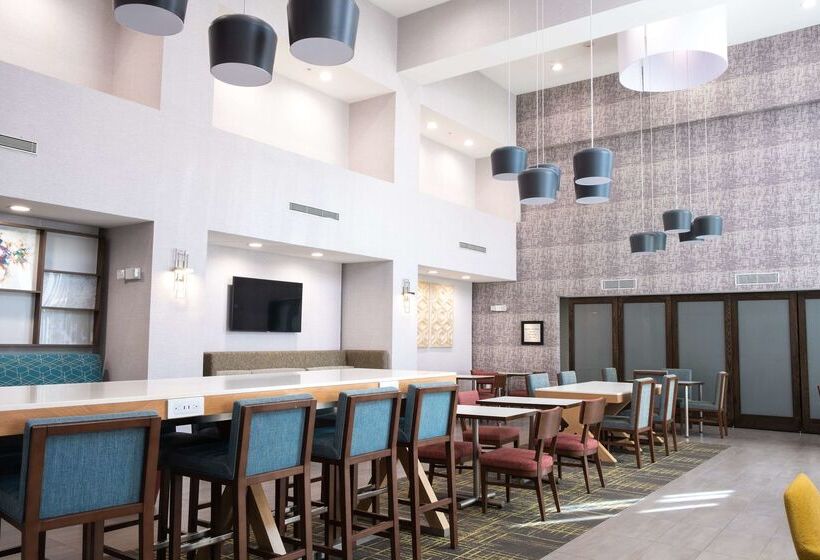 ホテル Hampton Inn & Suites Dallas/lewisvillevista Ridge Mall, Tx