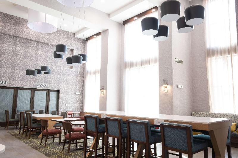 ホテル Hampton Inn & Suites Dallas/lewisvillevista Ridge Mall, Tx