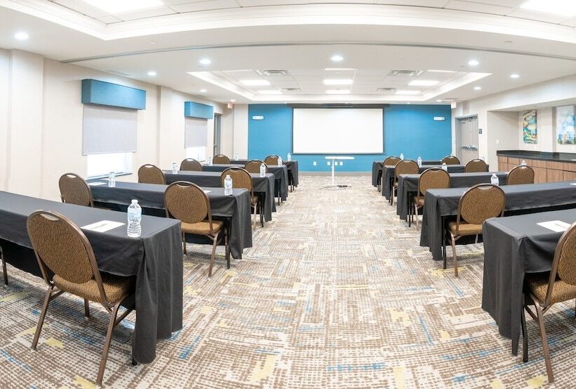 ホテル Hampton Inn & Suites Dallas/lewisvillevista Ridge Mall, Tx