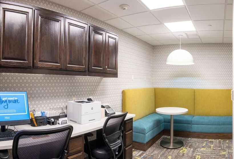 ホテル Hampton Inn & Suites Dallas/lewisvillevista Ridge Mall, Tx