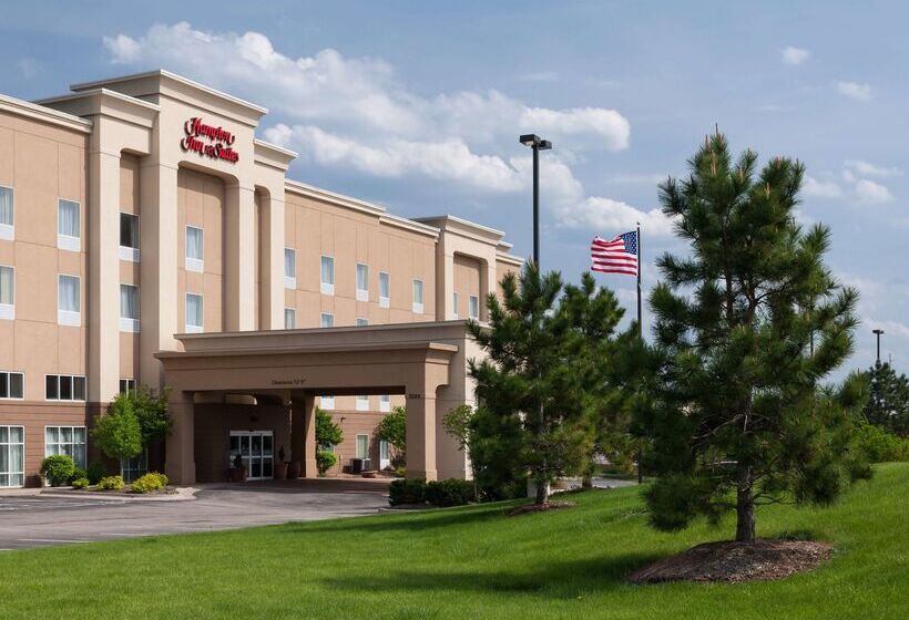 בית מלון כפרי Hampton Inn & Suites Davenport