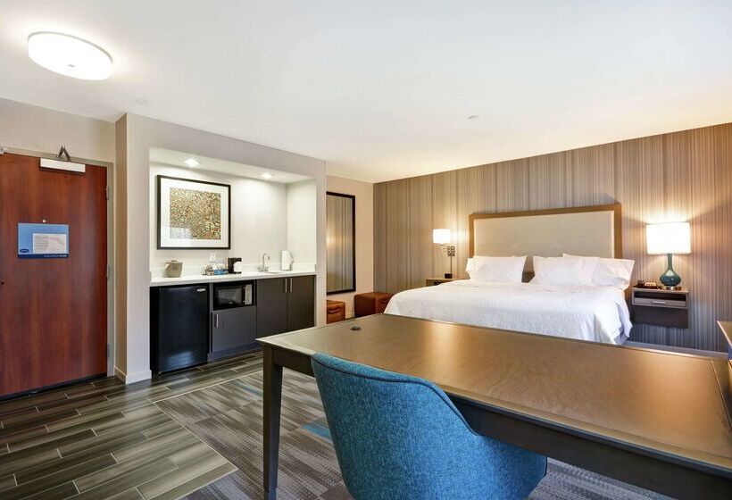 هتل Hampton Inn & Suites Los Angeles Burbank Airport