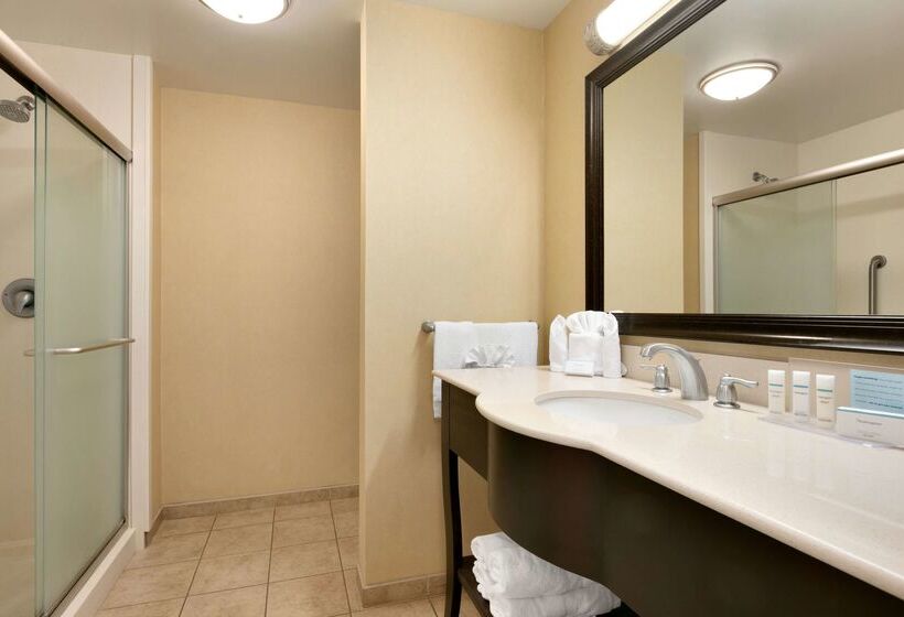 فندق Hampton Inn & Suites Mahwah