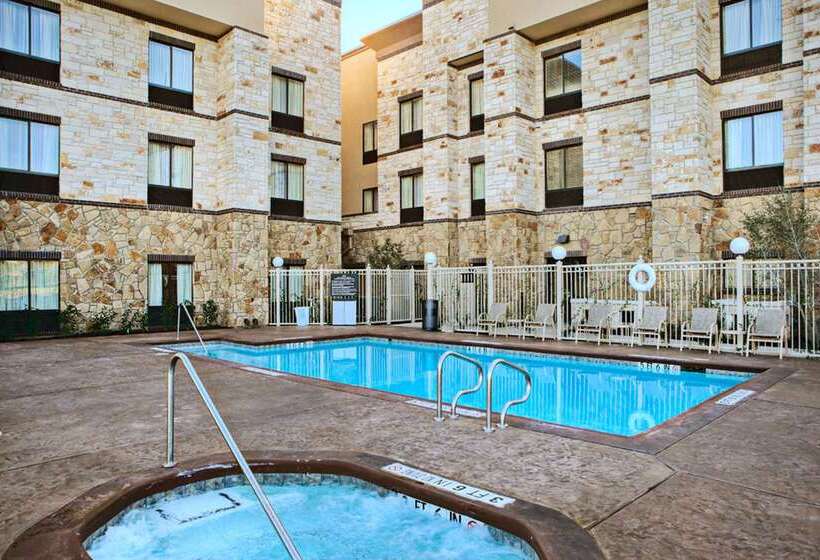 ホテル Hampton Inn & Suites Mansfield