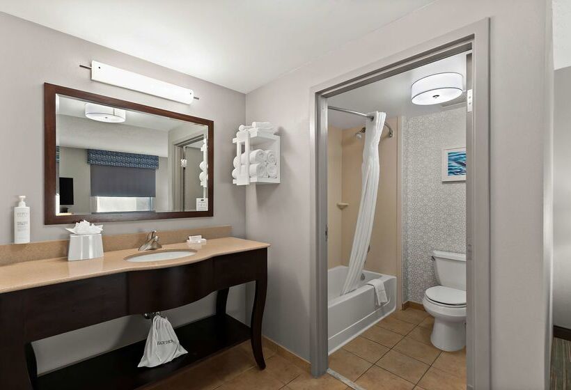 Отель Hampton Inn & Suites Fort Belvoir Alexandria South